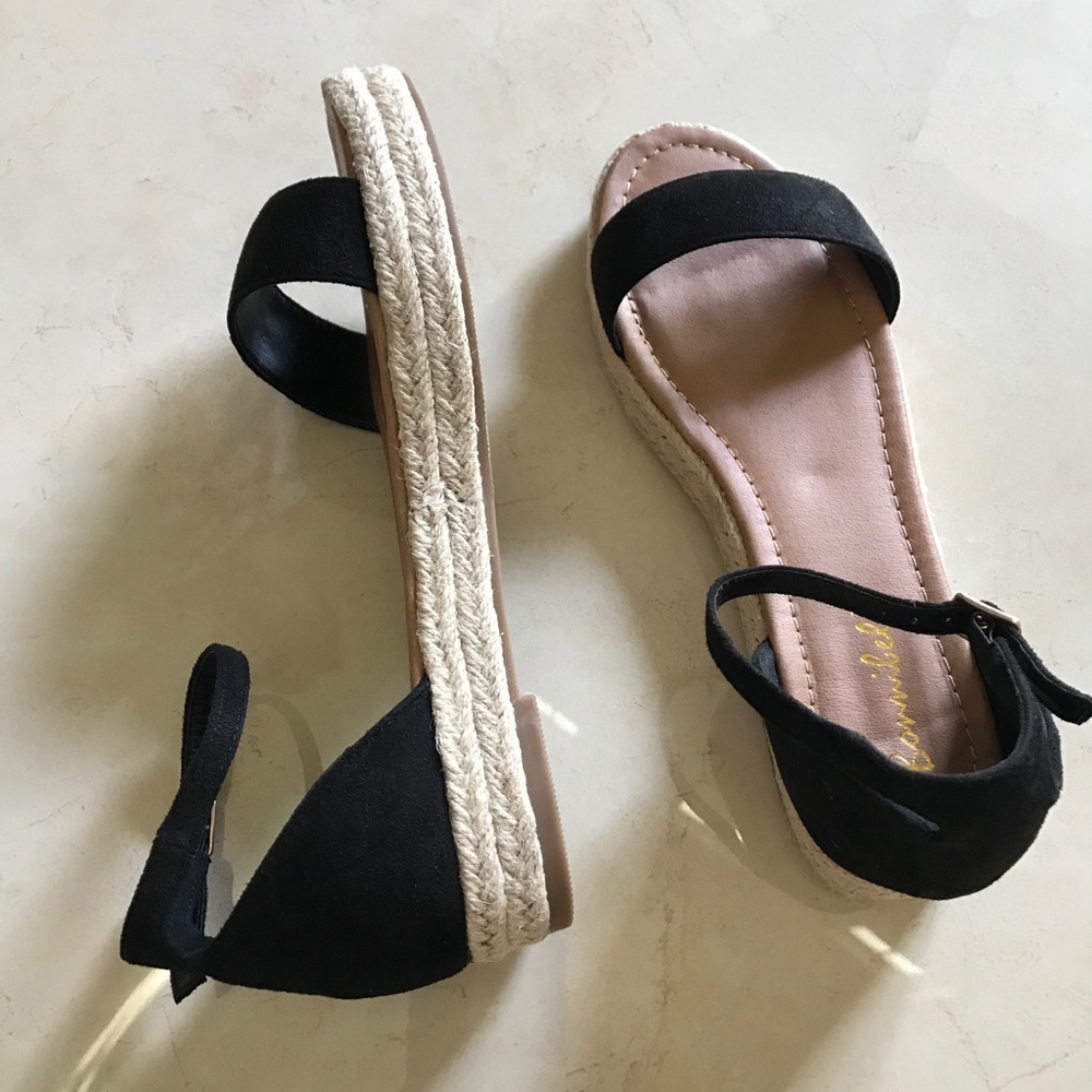 Black Espadrille Flatform Summer Sandal - Picture 4 of 5